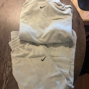 Nike mint sweatsuit. Large sweatshirt, small sweatpants.